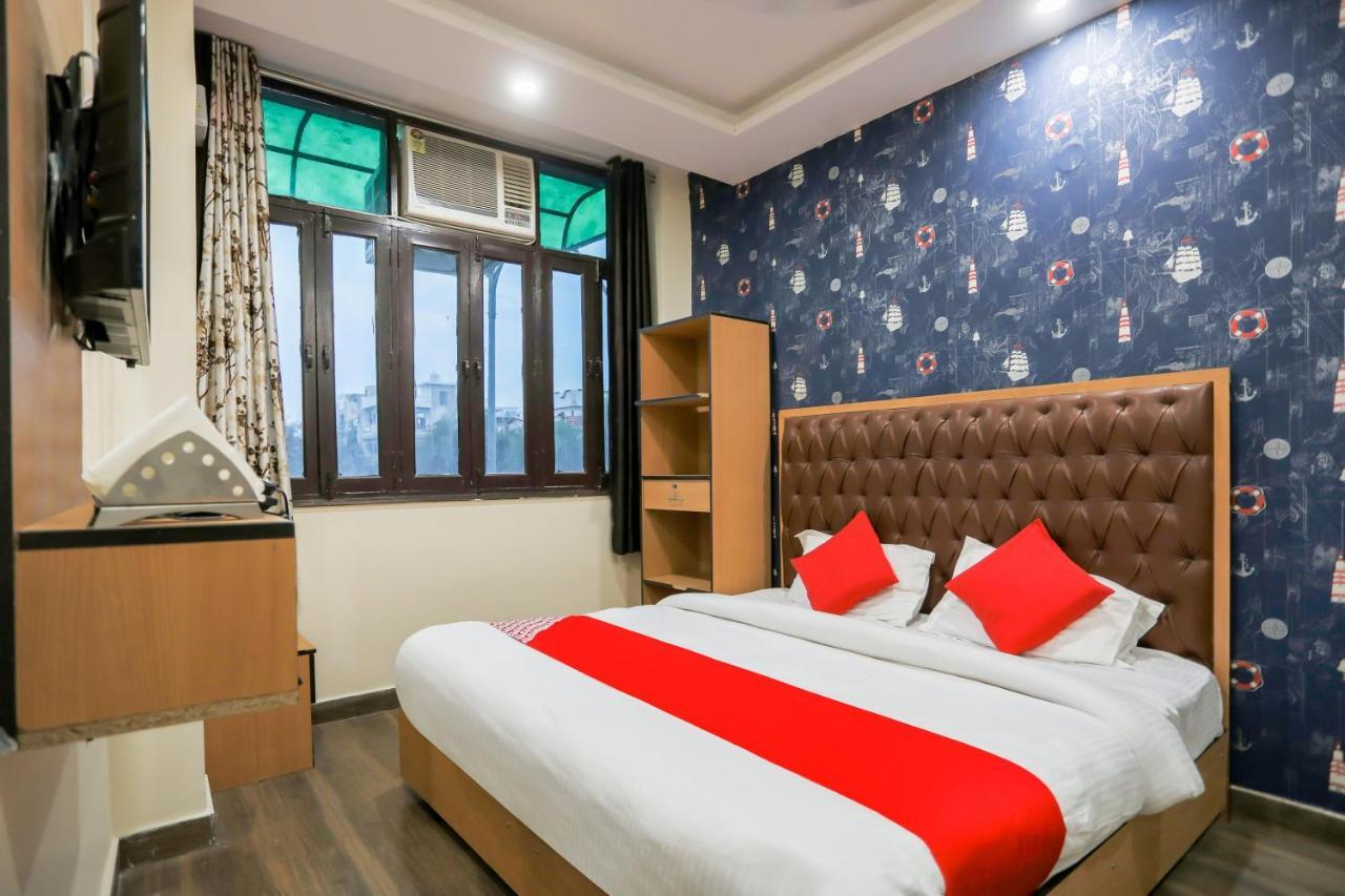 Hotel Oyo Flagship 7705 The Sky Residency New Delhi