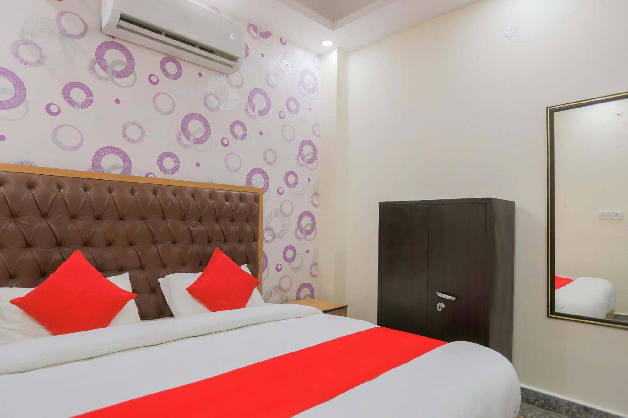 Oyo Flagship 7705 The Sky Residency Hotel New Delhi